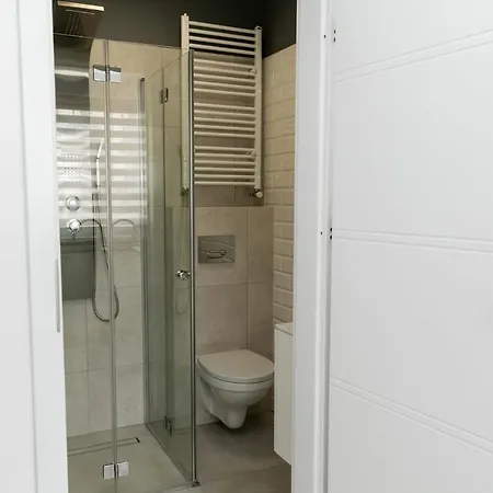 Apartament Z Lozem Malzenskim - Bezplatny Parking